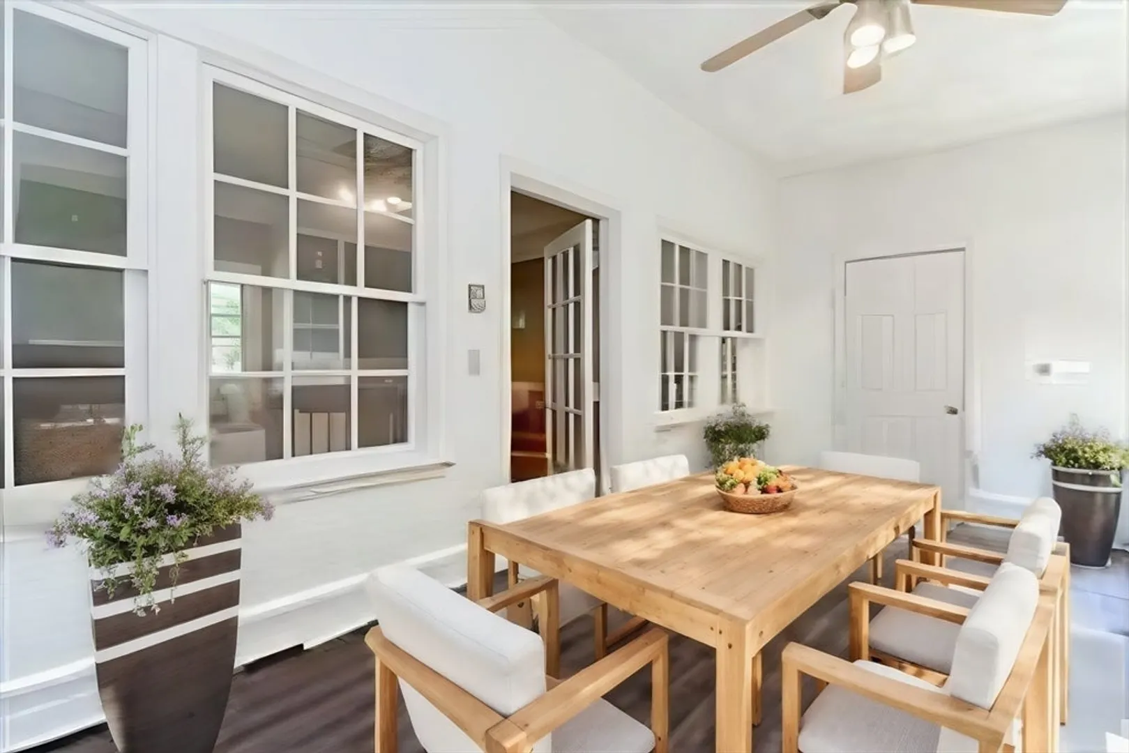 142 Bacon Street Photo 25
