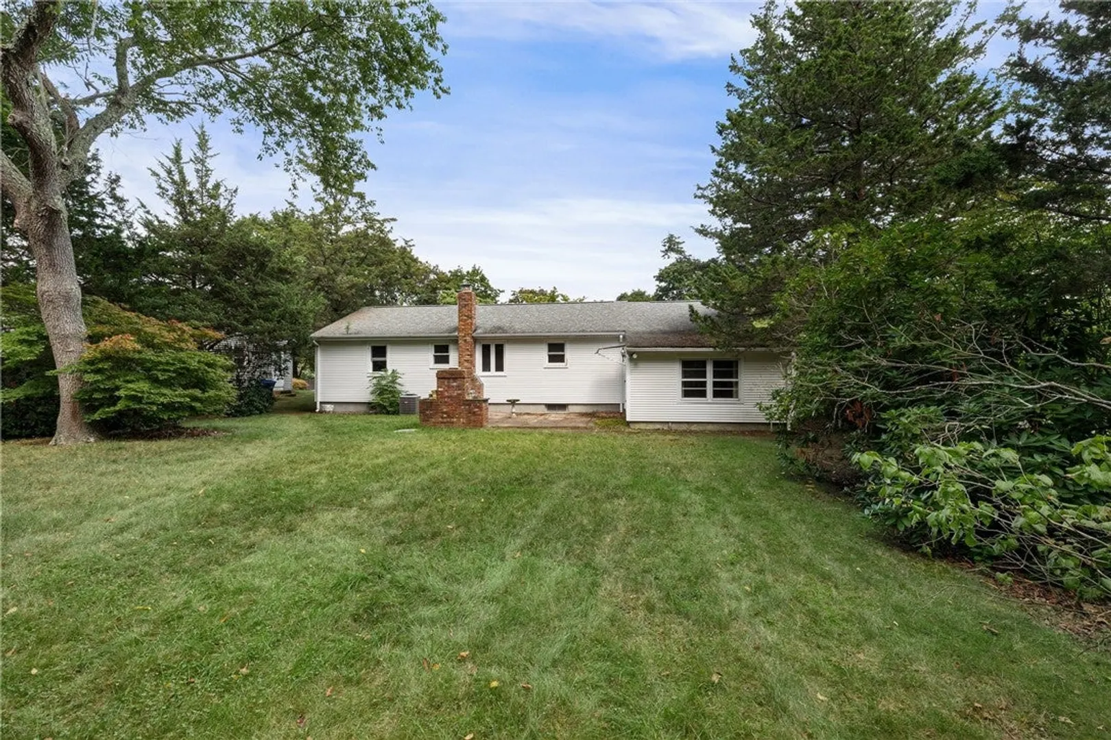 108 Longfellow Drive Photo 35