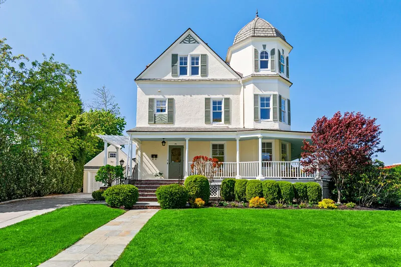 6 Linden Avenue Photo 1