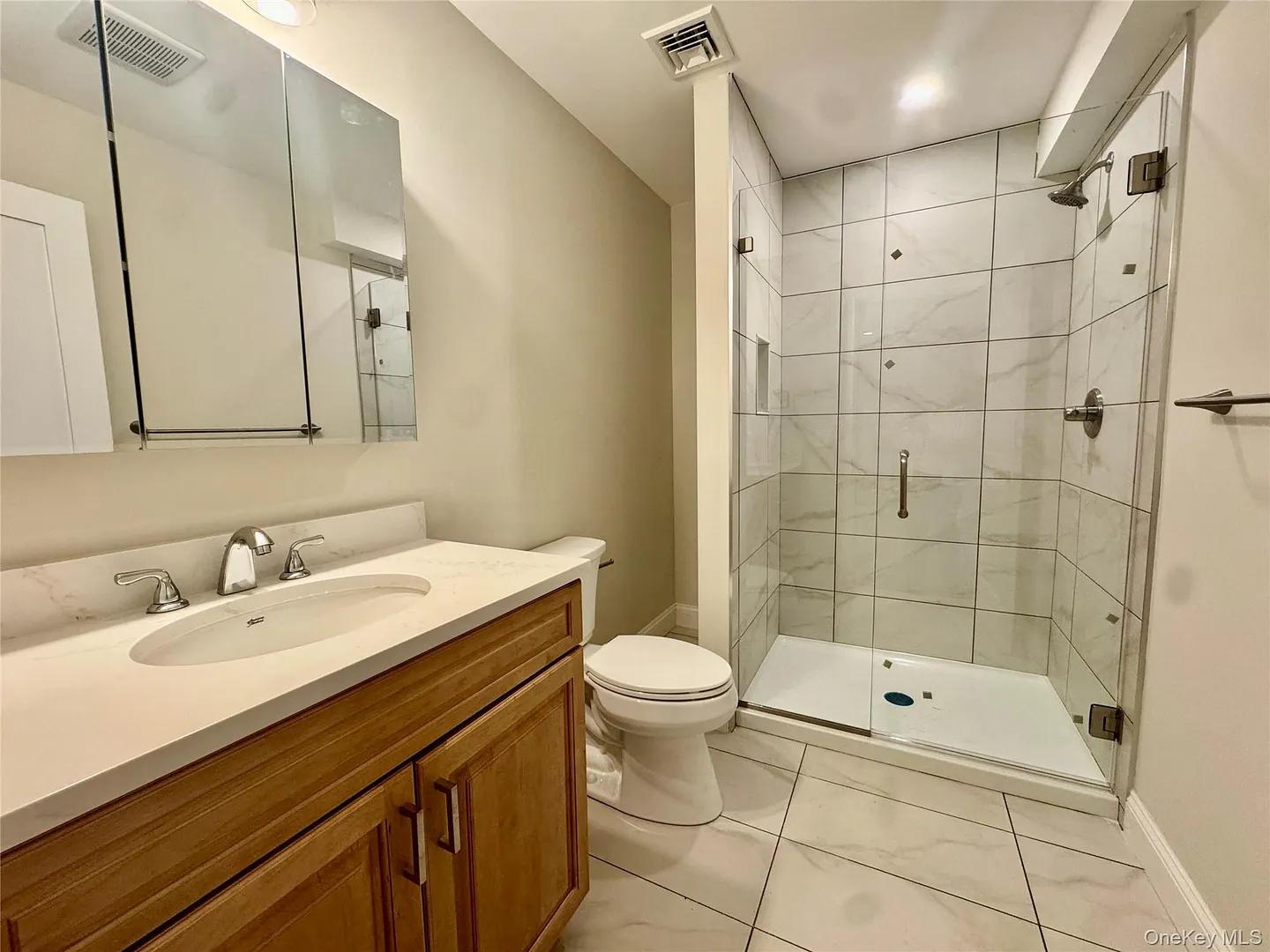 4 Webster Place Photo 17