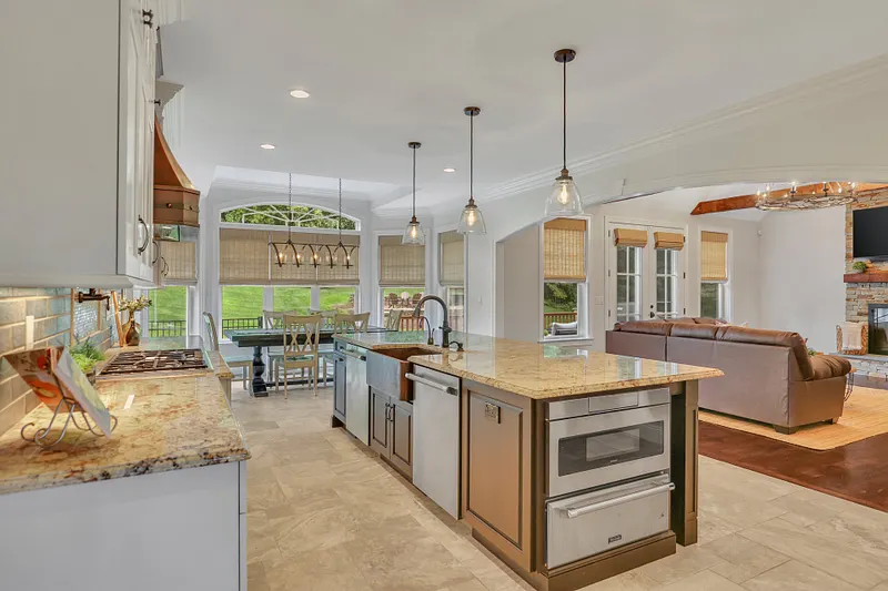1 Ridgebury Road Photo 14