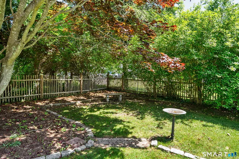 86 Fenwood Drive Photo 13