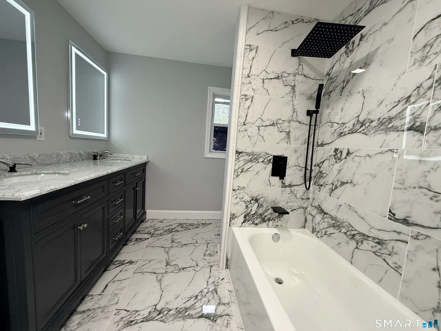 62 Mowry Avenue Photo 17