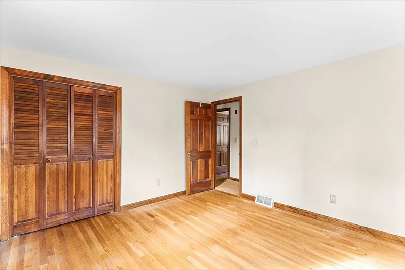 15 Hillside Dr Photo 15