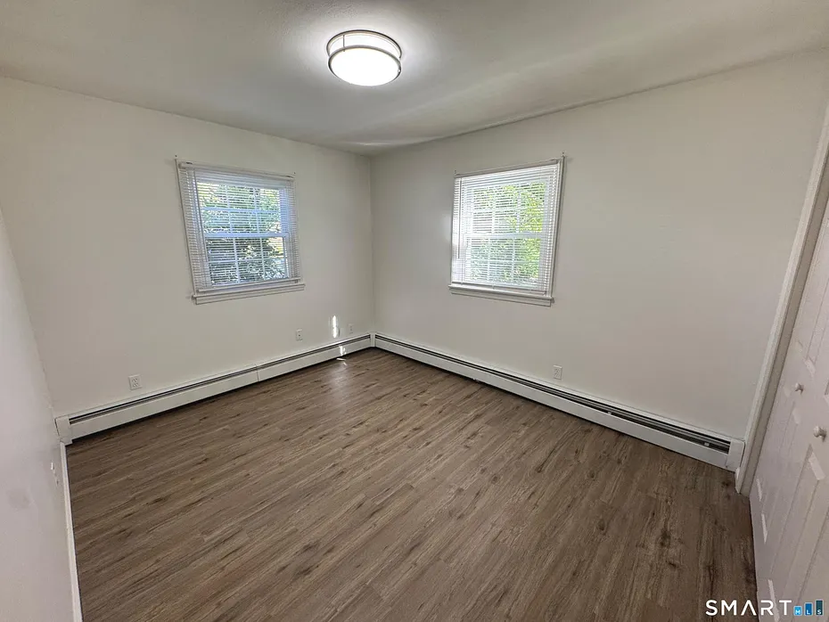 77 Curtis Road Photo 15