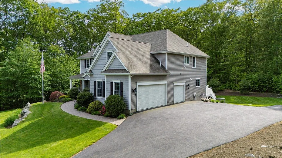 51 Womantam Lane Photo 5