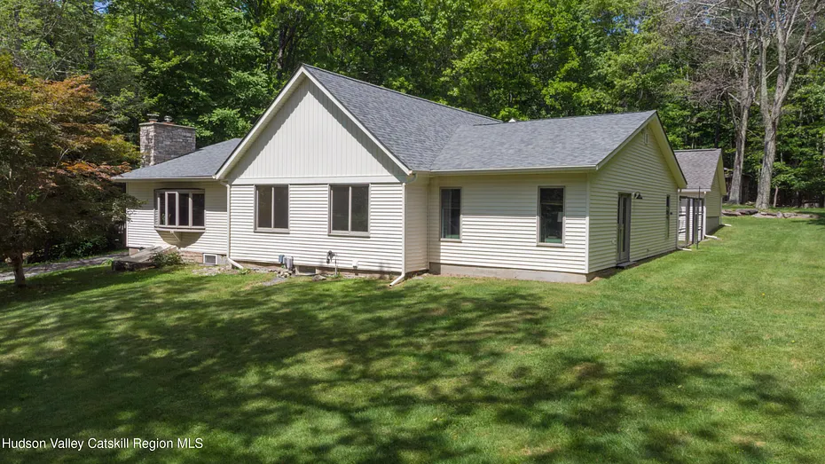 57 Anderson Road Photo 7