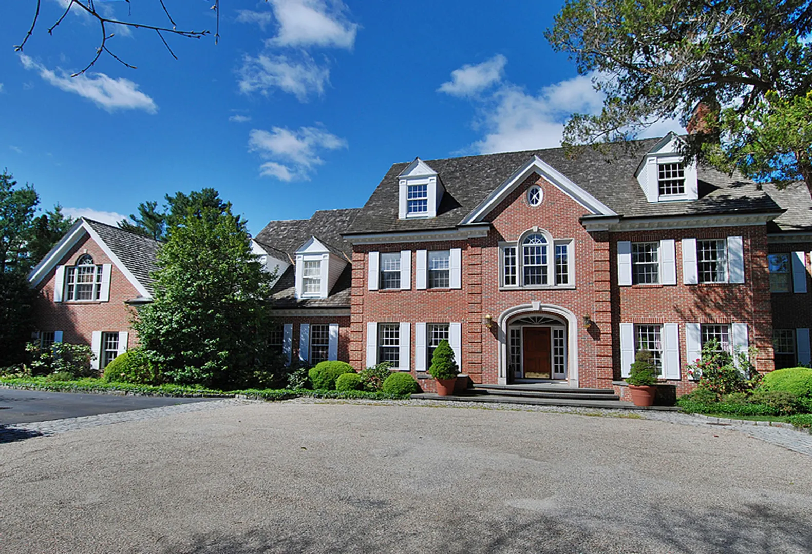 86 Clearview Photo 1