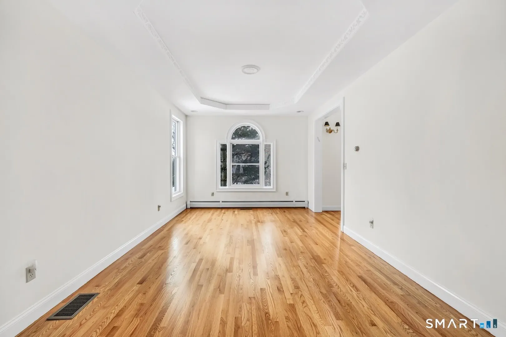 461 Amity Road Photo 11