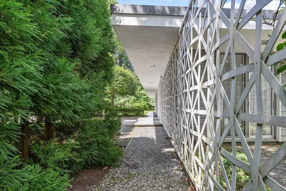 565 Oenoke Ridge Photo 32