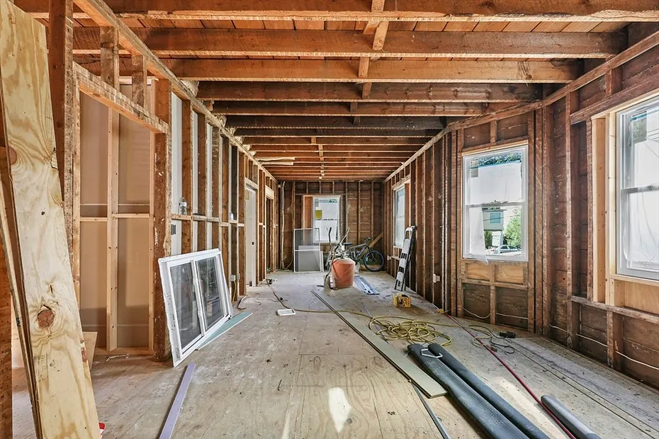 69-71 Hall St Photo 9
