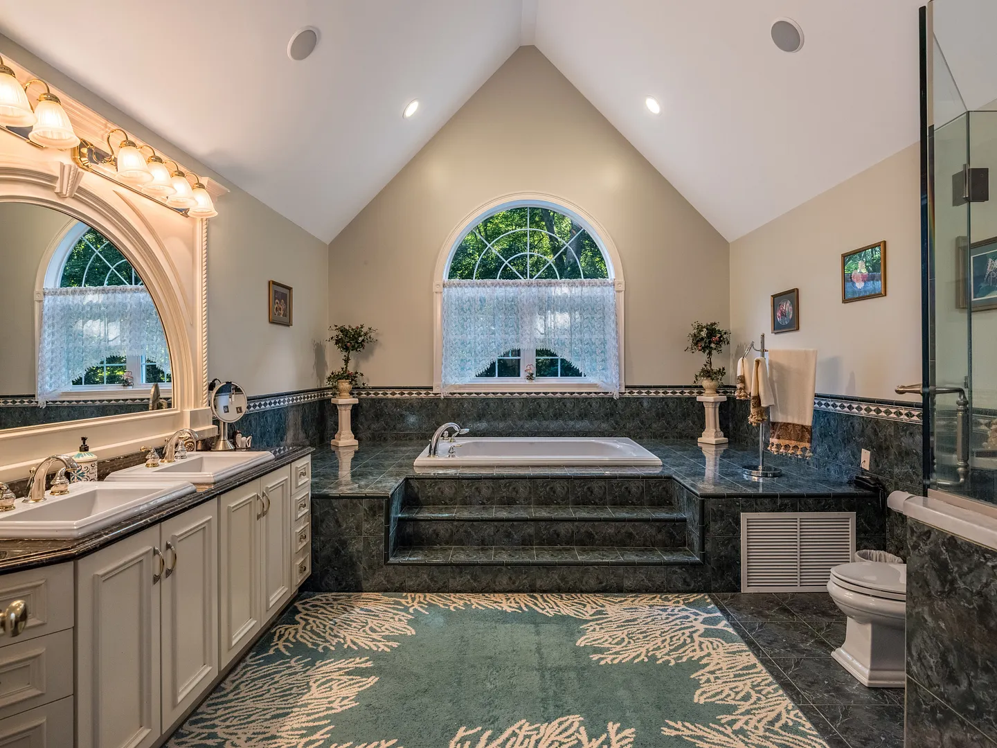 420 Summer Hill Road Photo 28