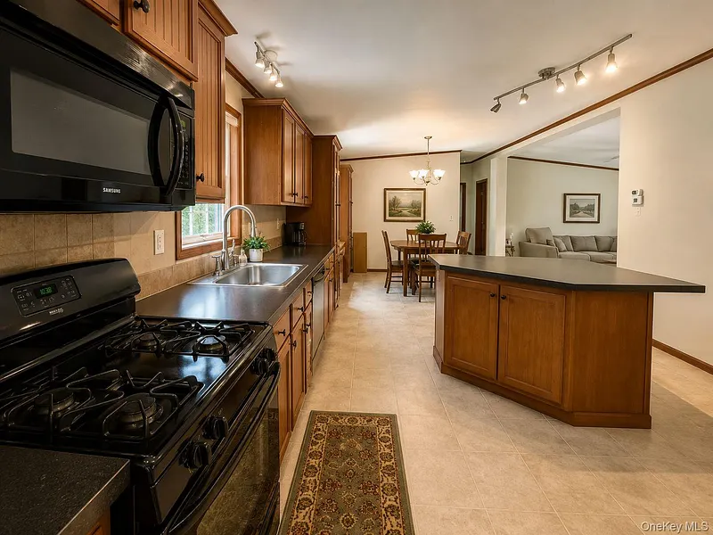 131 Rymrock Road  #18 Photo 6