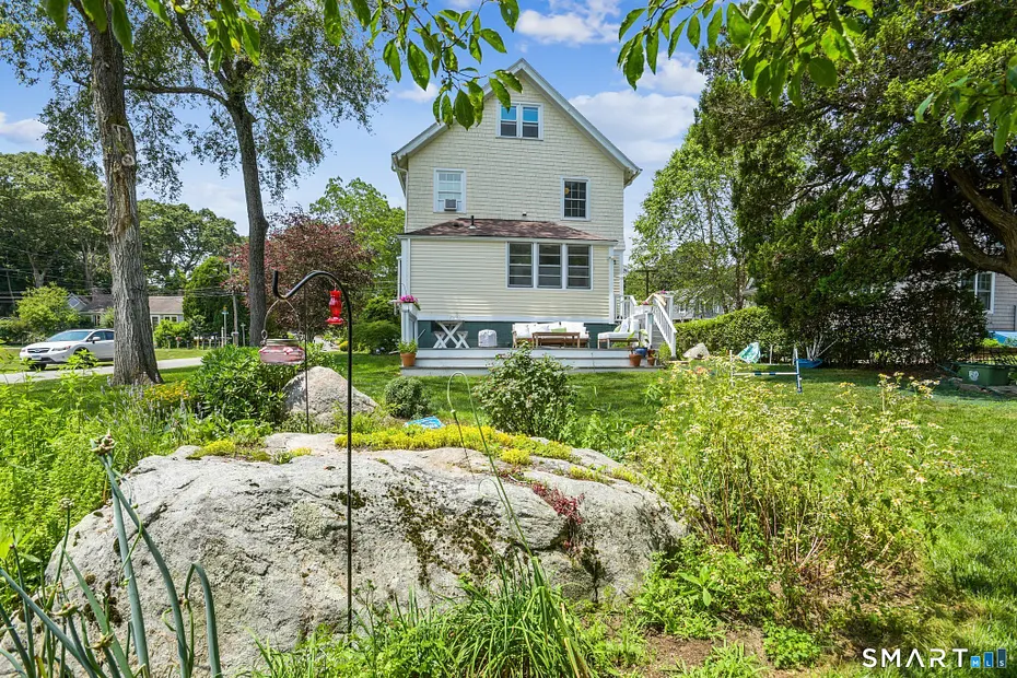 24 Warren Avenue Photo 24