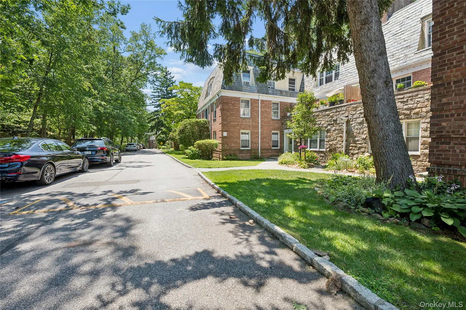 84 Pinewood Road  #1F Photo 6