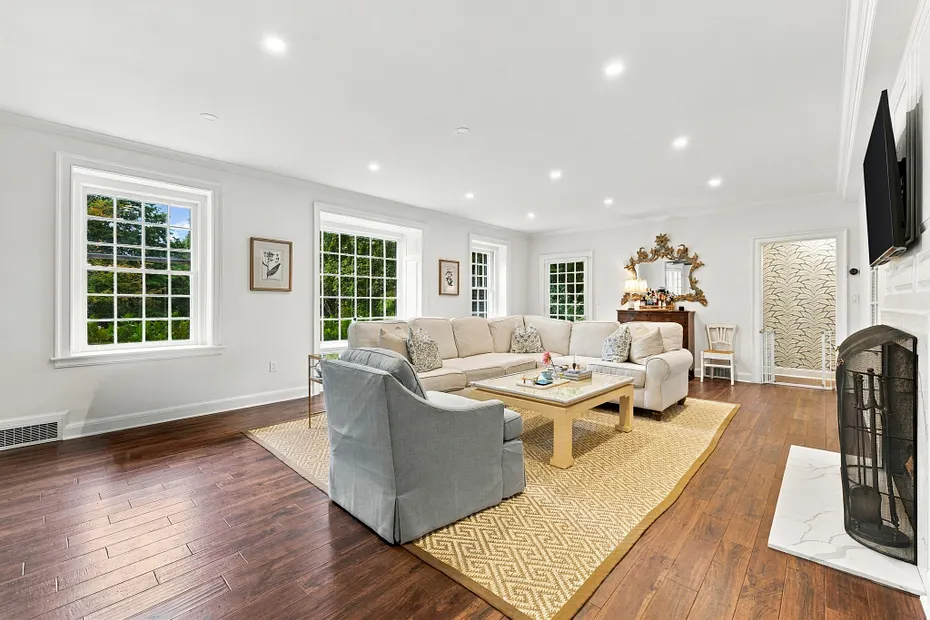 467 Nod Hill Road Photo 13