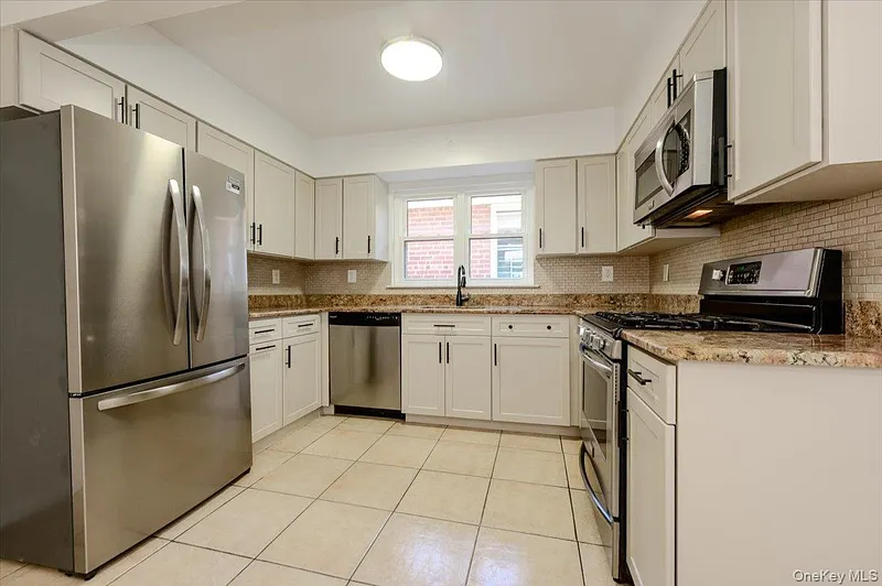 1183 Neill Avenue Photo 11