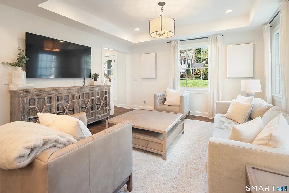 11 Highland Avenue Photo 16