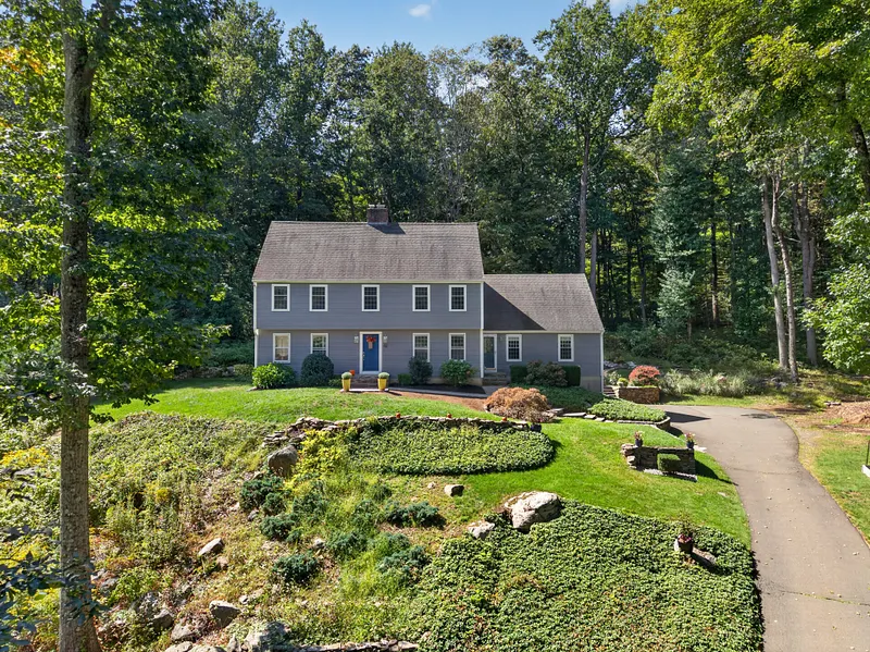 42 Concord Drive Photo 1