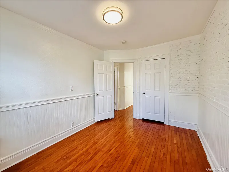 2879 Harrington Avenue Photo 9