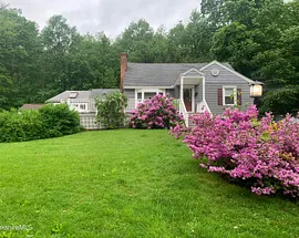 961 River Rd