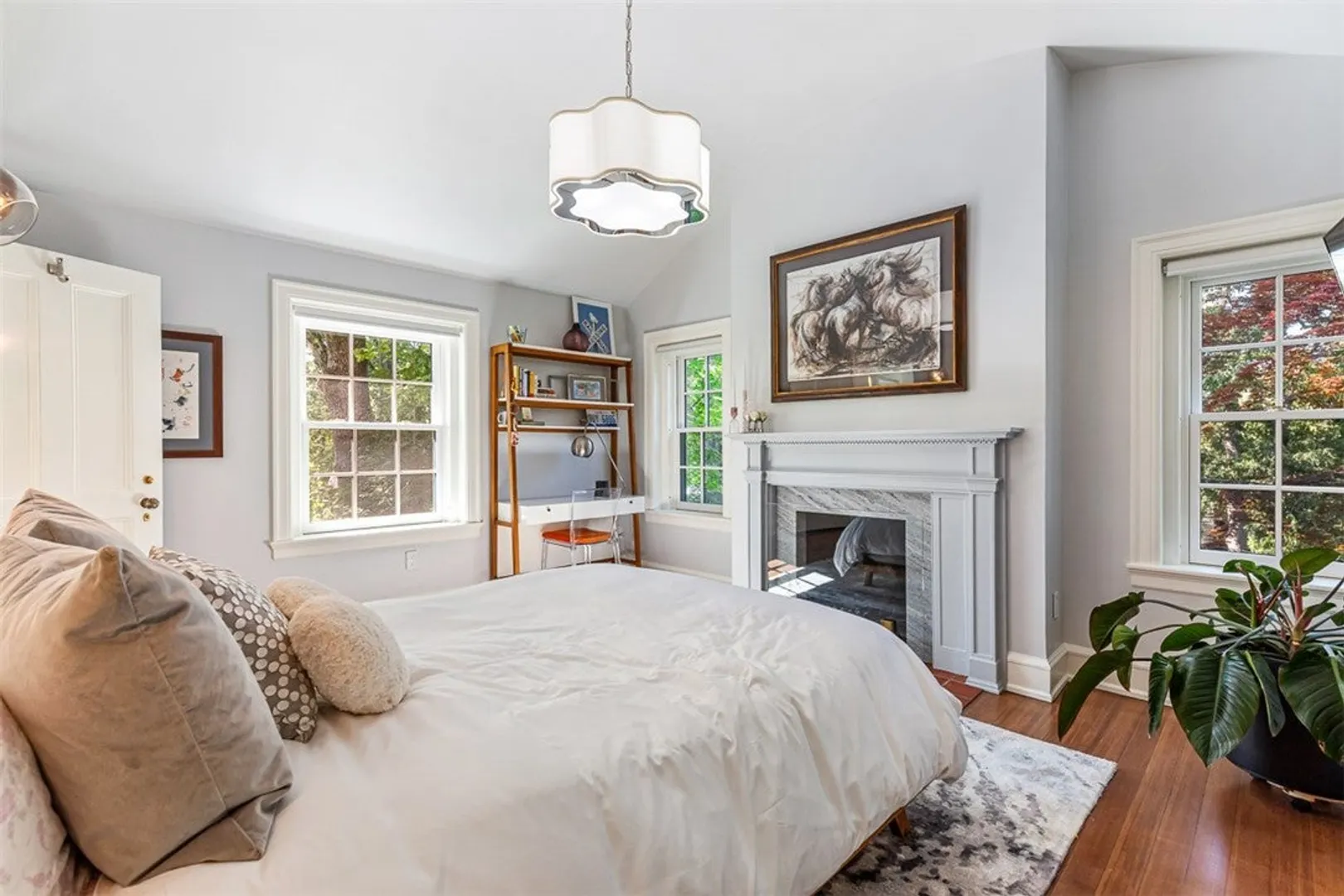 79 Clarendon Avenue Photo 28