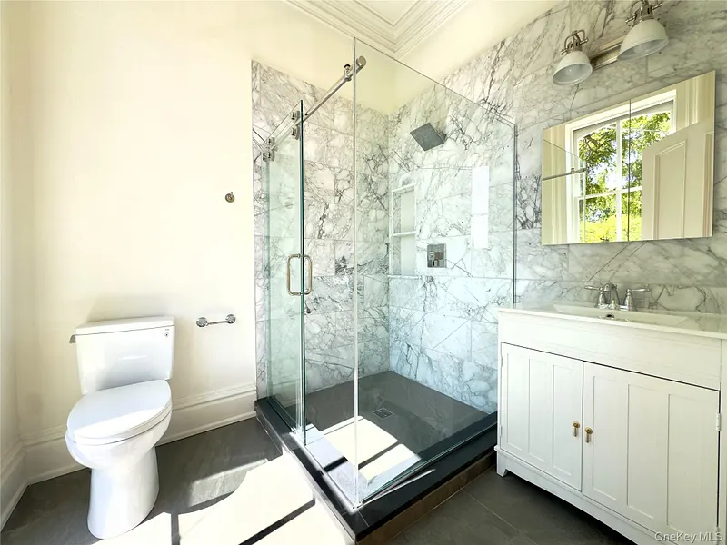 176 South Street  #2 Photo 3