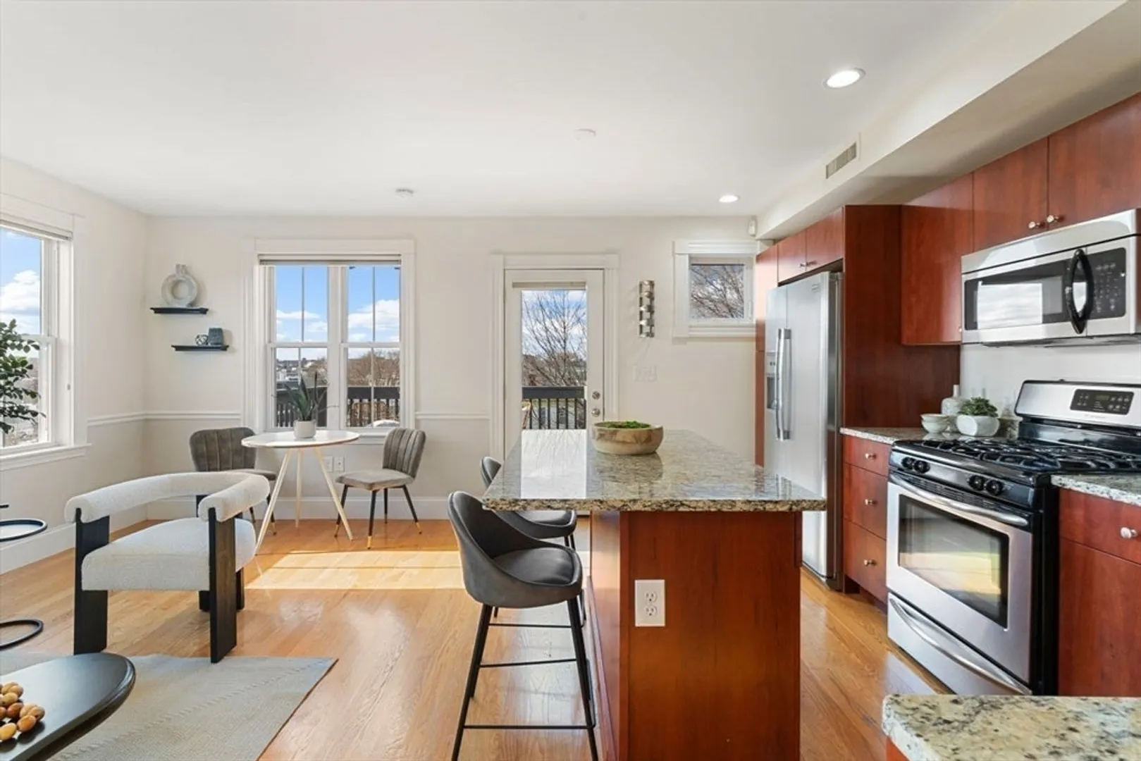 45 Gates St  #3 Photo 4