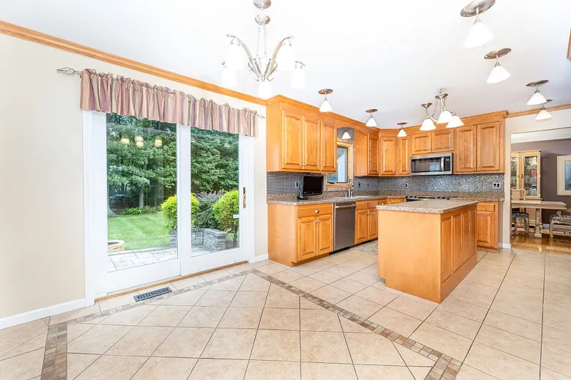 20 Alcott Road Photo 19