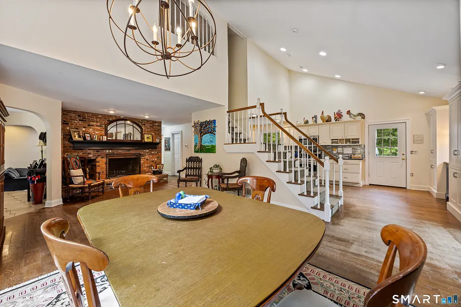 130 Fairhaven Drive Photo 12