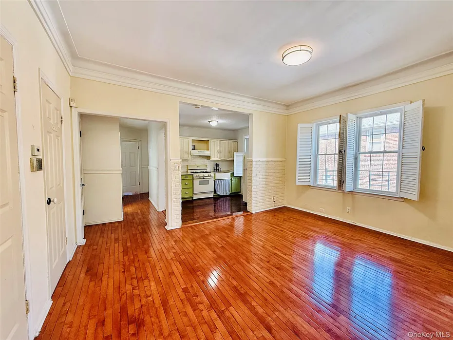 2879 Harrington Avenue Photo 5