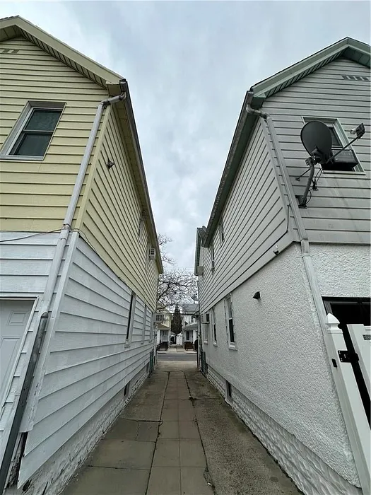1494 E 58th Street Photo 34