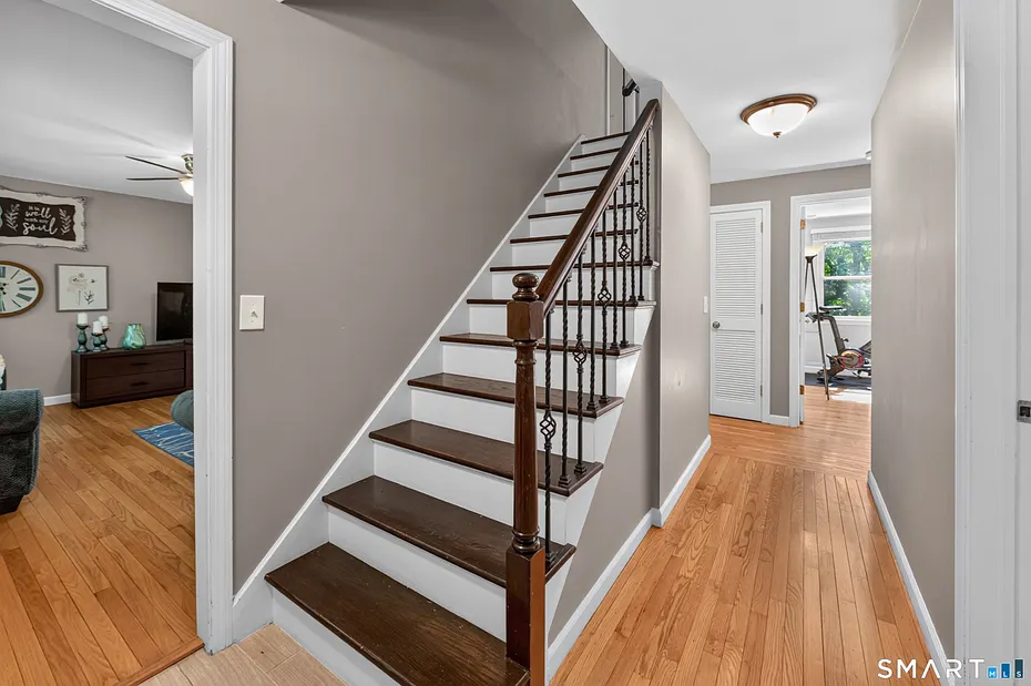 87 Chevas Road Photo 4