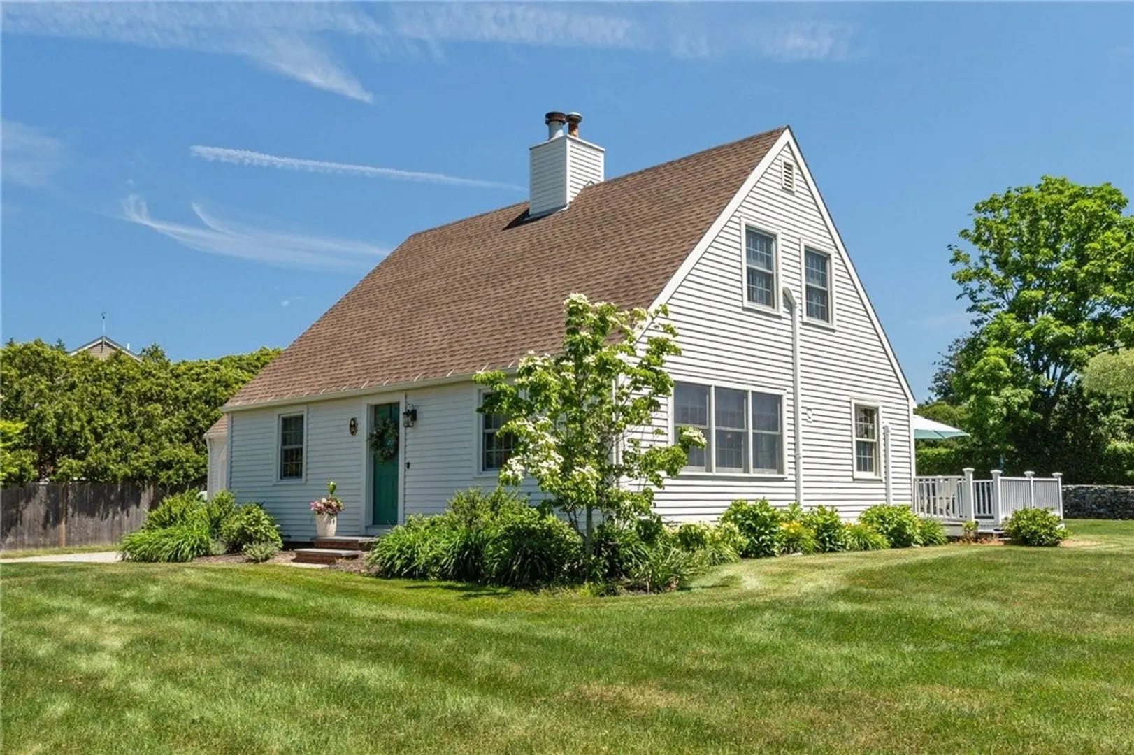 14 Wolcott Avenue Photo 4