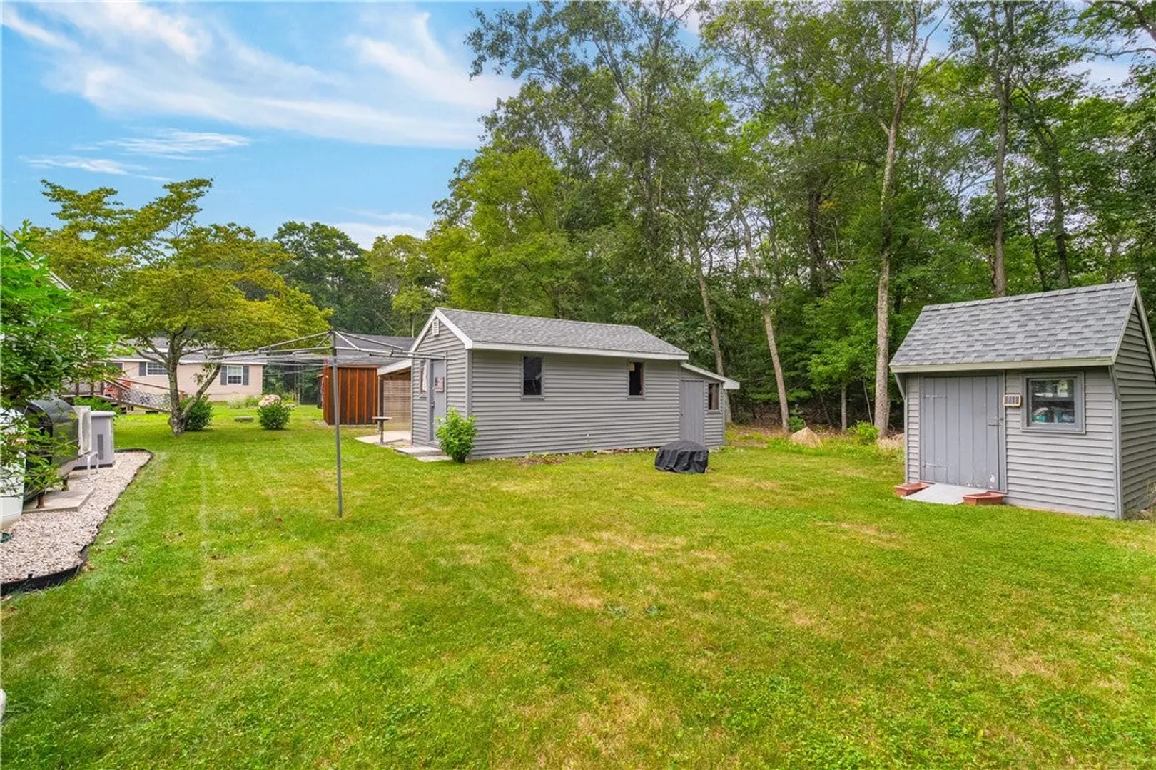 464 Gardiner Road #103 Photo 33