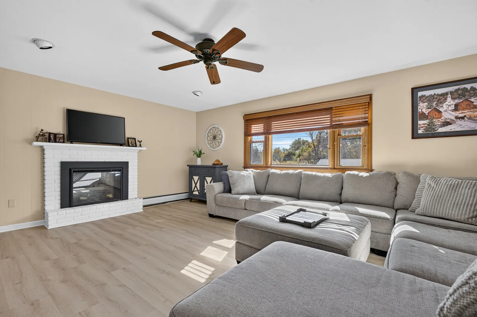 144 Lindley Ter Photo 13