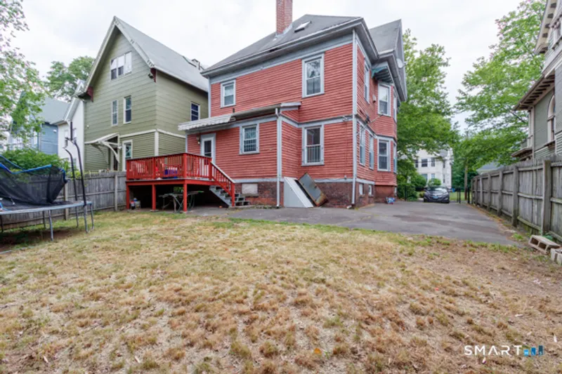 184-186 Mansfield Street Photo 4