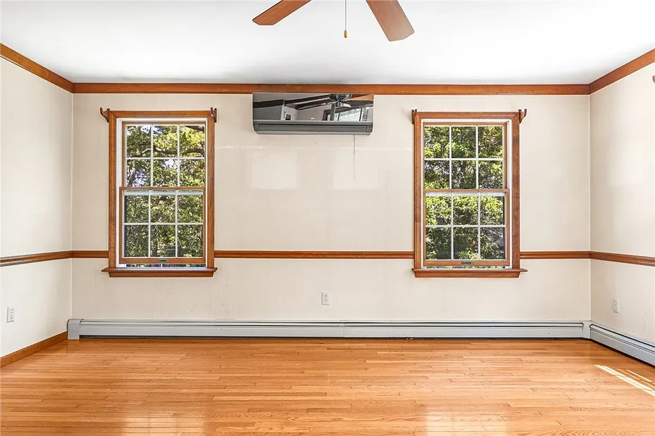 590 Shannock Road Photo 8