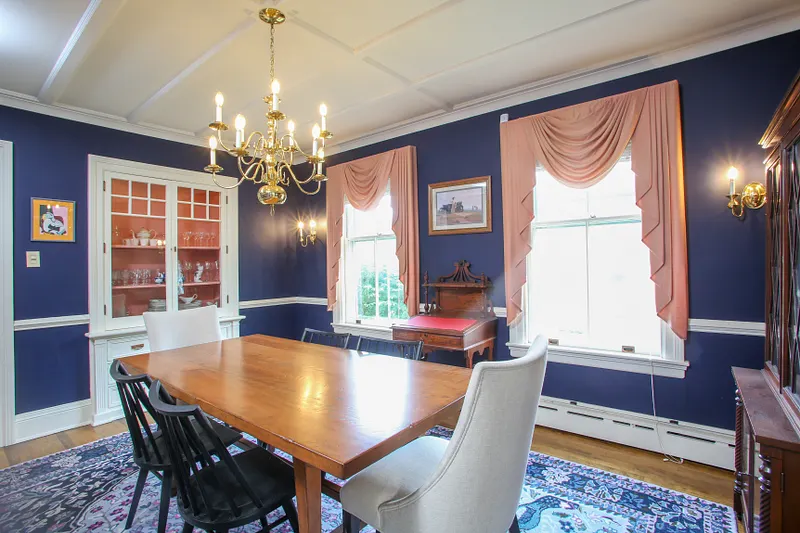 55 Marion Ave Photo 14