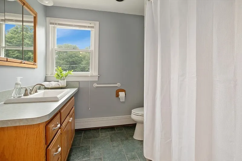 71 Grove Street Photo 21