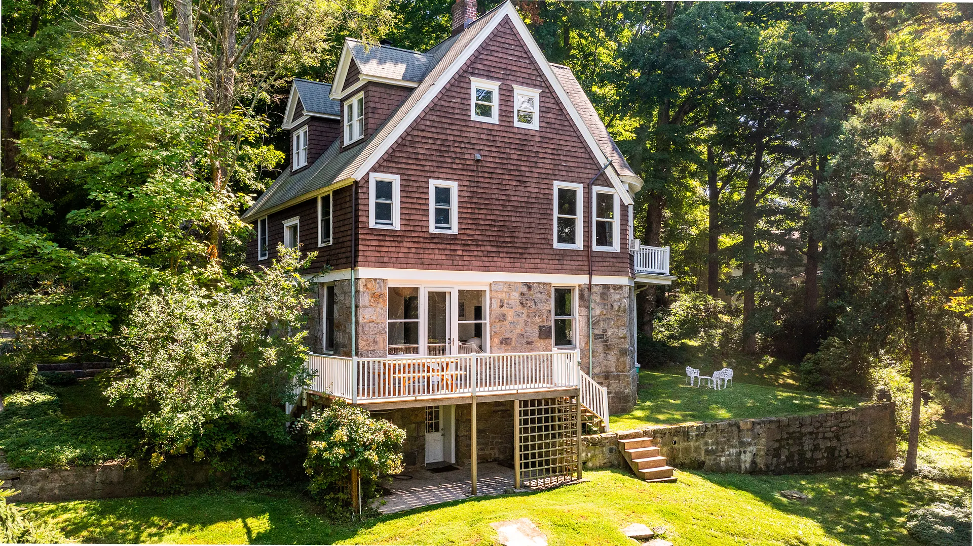 344 Sprain Road Photo 4