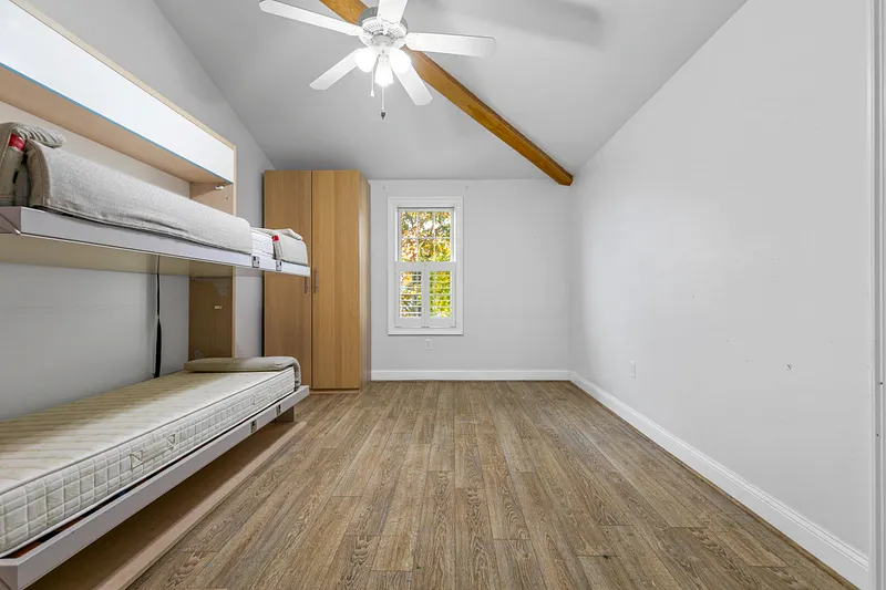 284 Shore Drive Photo 26