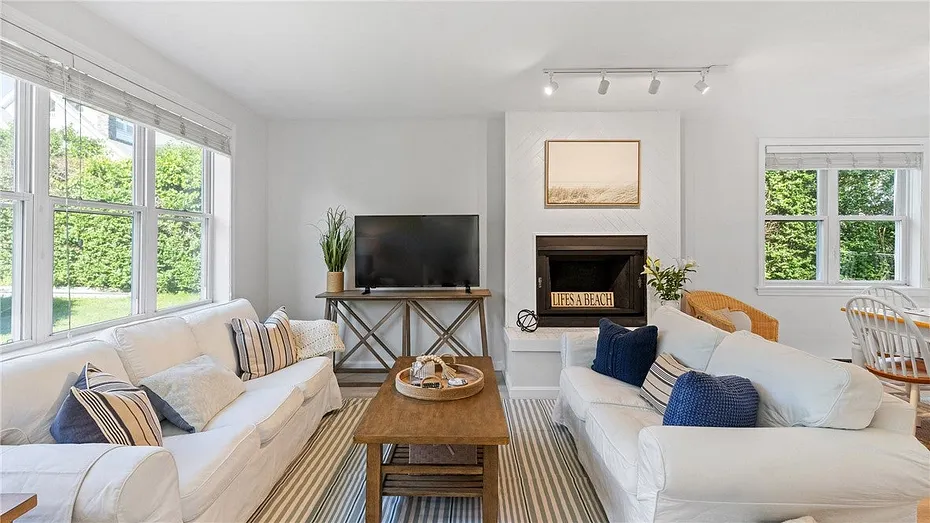 152 Tuckerman Avenue  #7 Photo 5