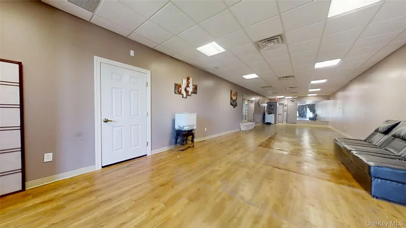 24 Jagger Lane  #B Photo 4