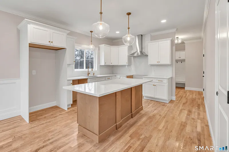 13 Belmont Avenue Photo 10