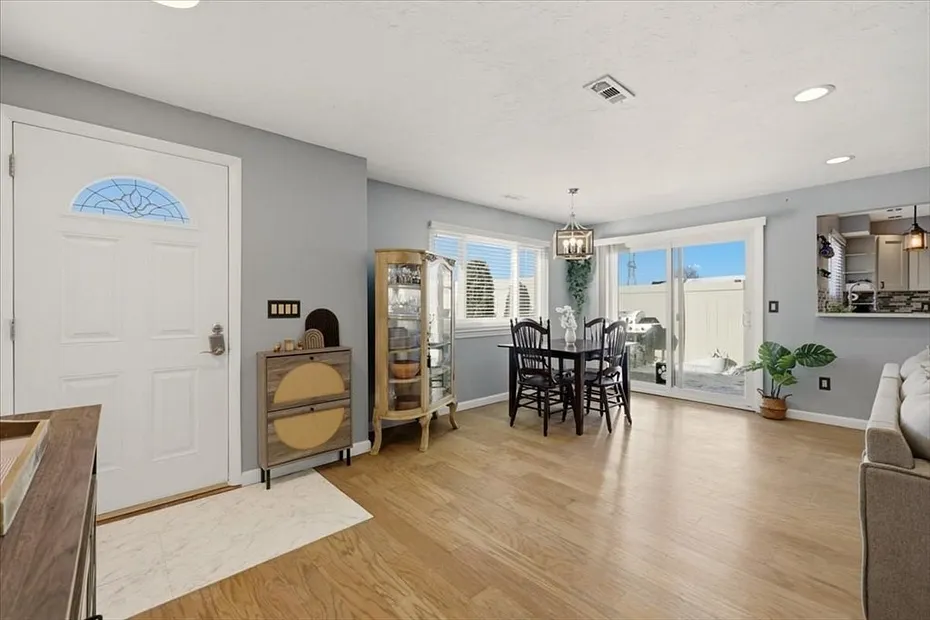 49 Elderwood Dr #49 Photo 16