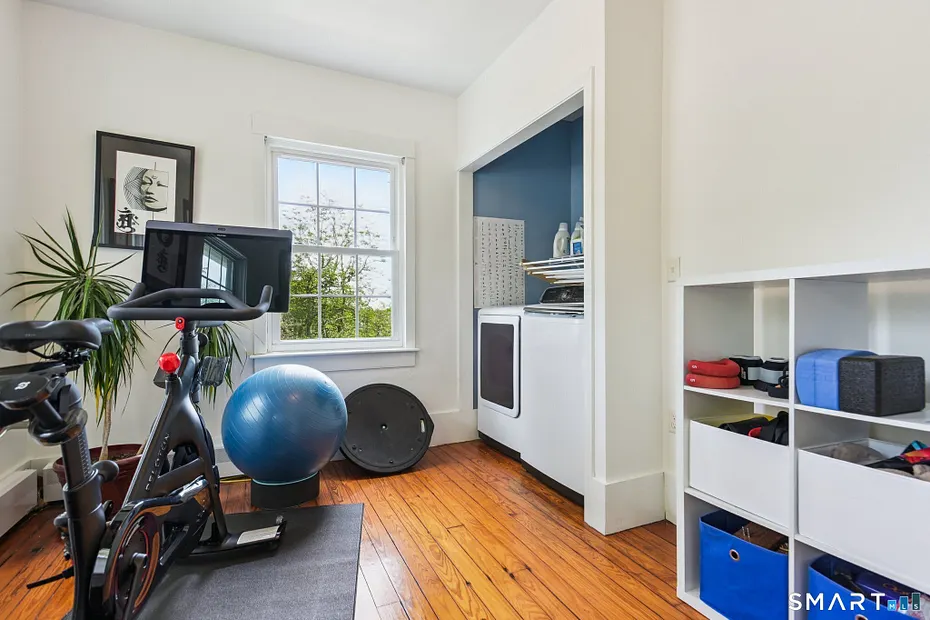 24 Warren Avenue Photo 14