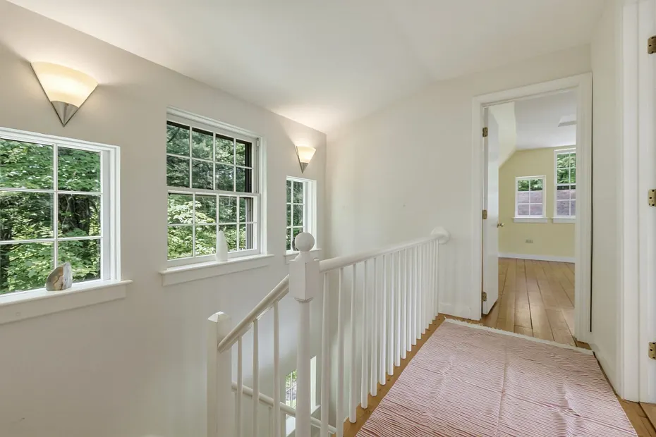7 Sundown Drive Photo 9