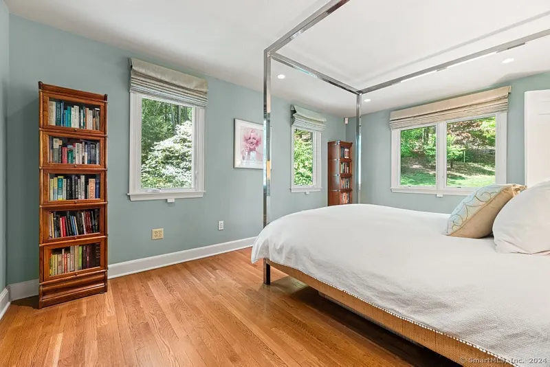 Stamford Single Family Photo 14