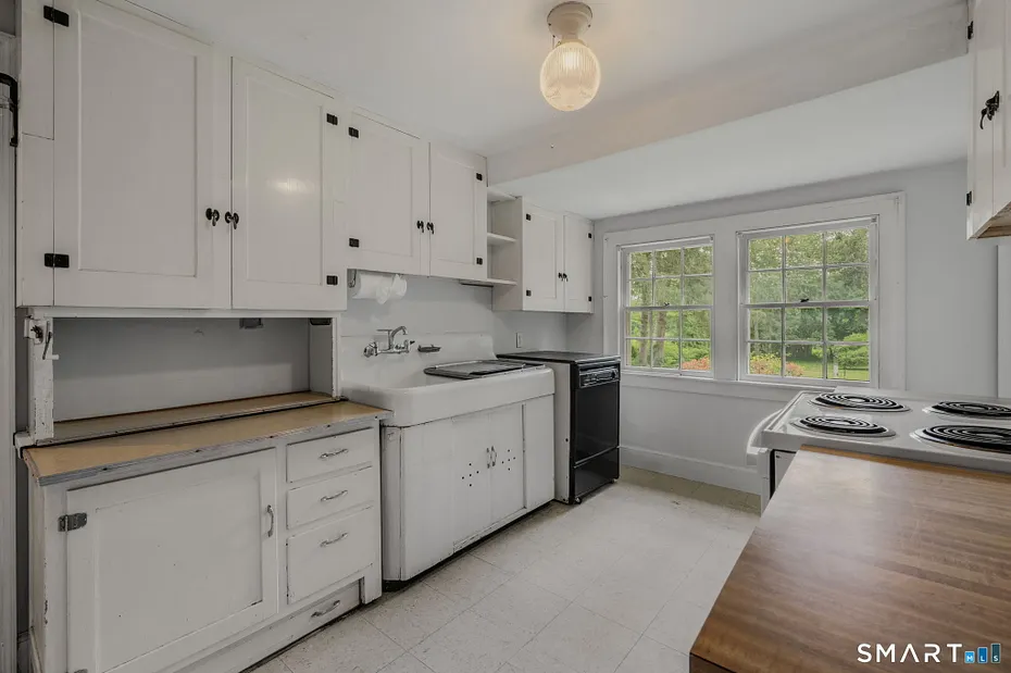 155 Hamburg Road Photo 16